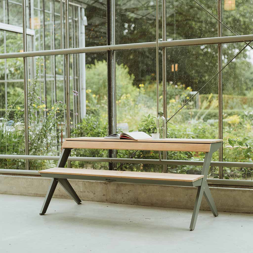 Gruen Tablebench im Cafe von Weltevree 1