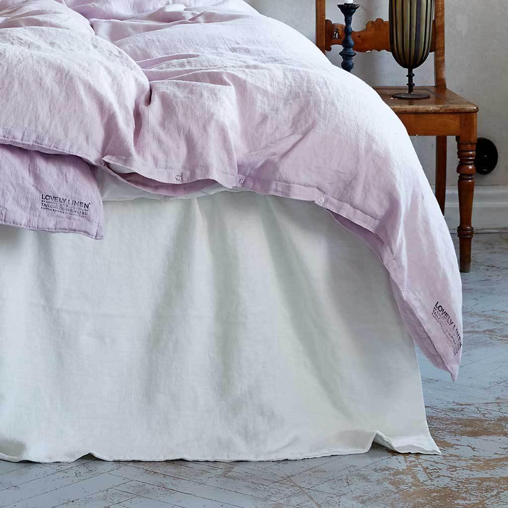 Leinen Bettvolant von Lovely Linen