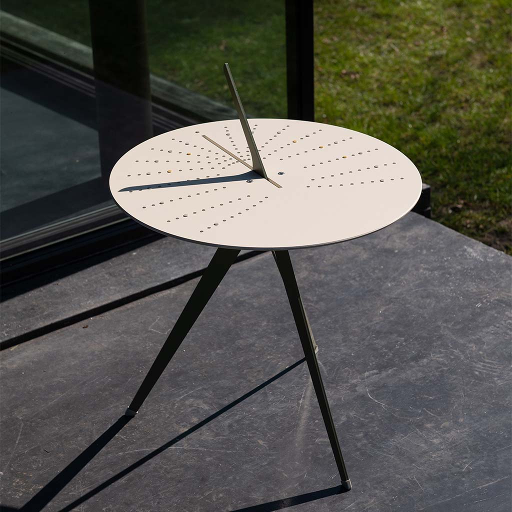 Sonnenuhr Tisch Sundial Table